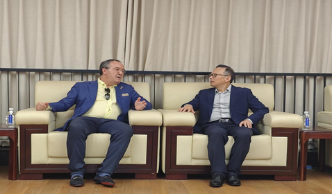 院長(zhǎng)會(huì)見(jiàn)國(guó)際鋼琴教育家帕 ...